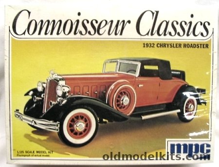 MPC 1/25 1932 Chrysler Imperial 8 Roadster, 1-3104